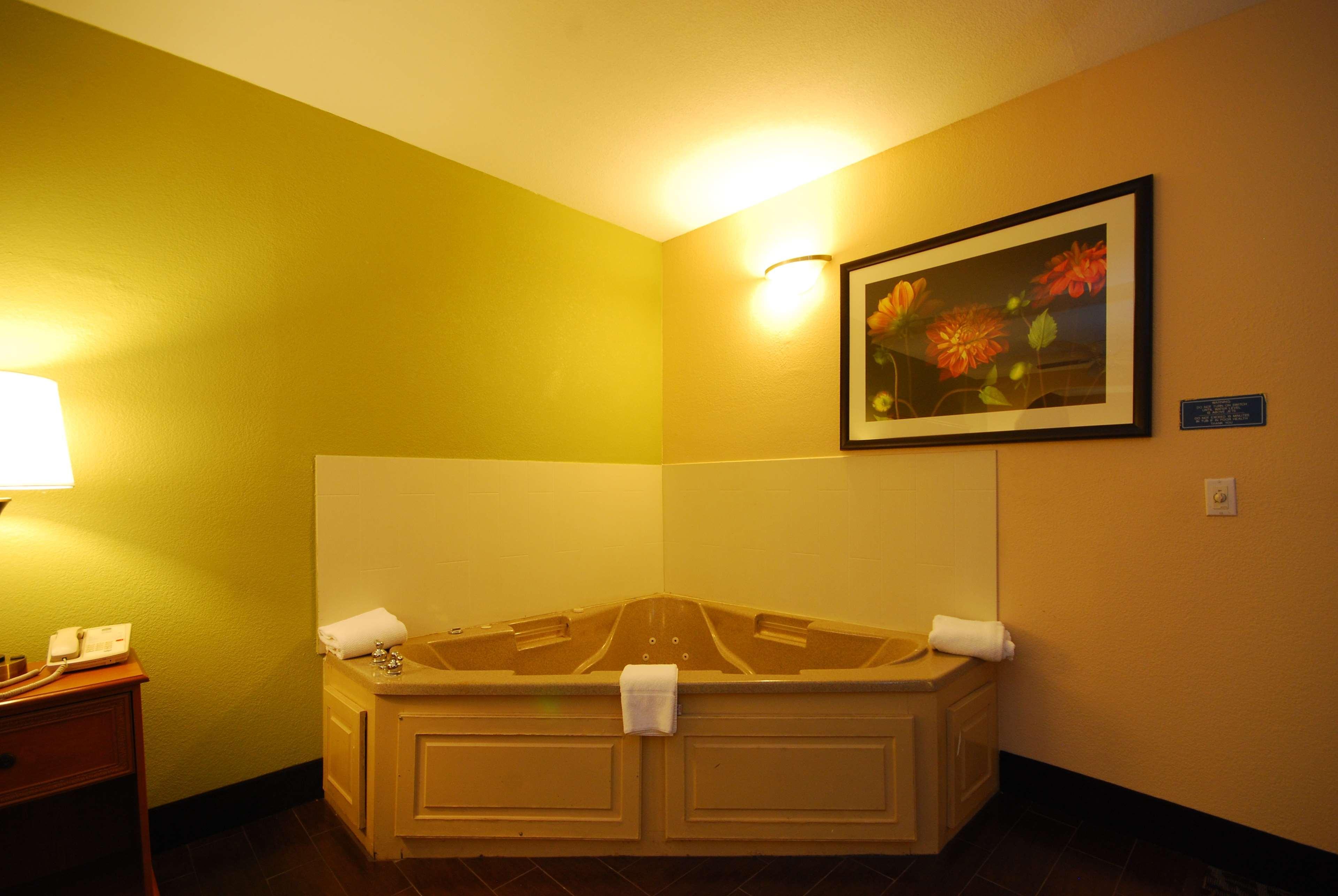 Best Western Plus Emerald Inn & Suites Garden City Zewnętrze zdjęcie