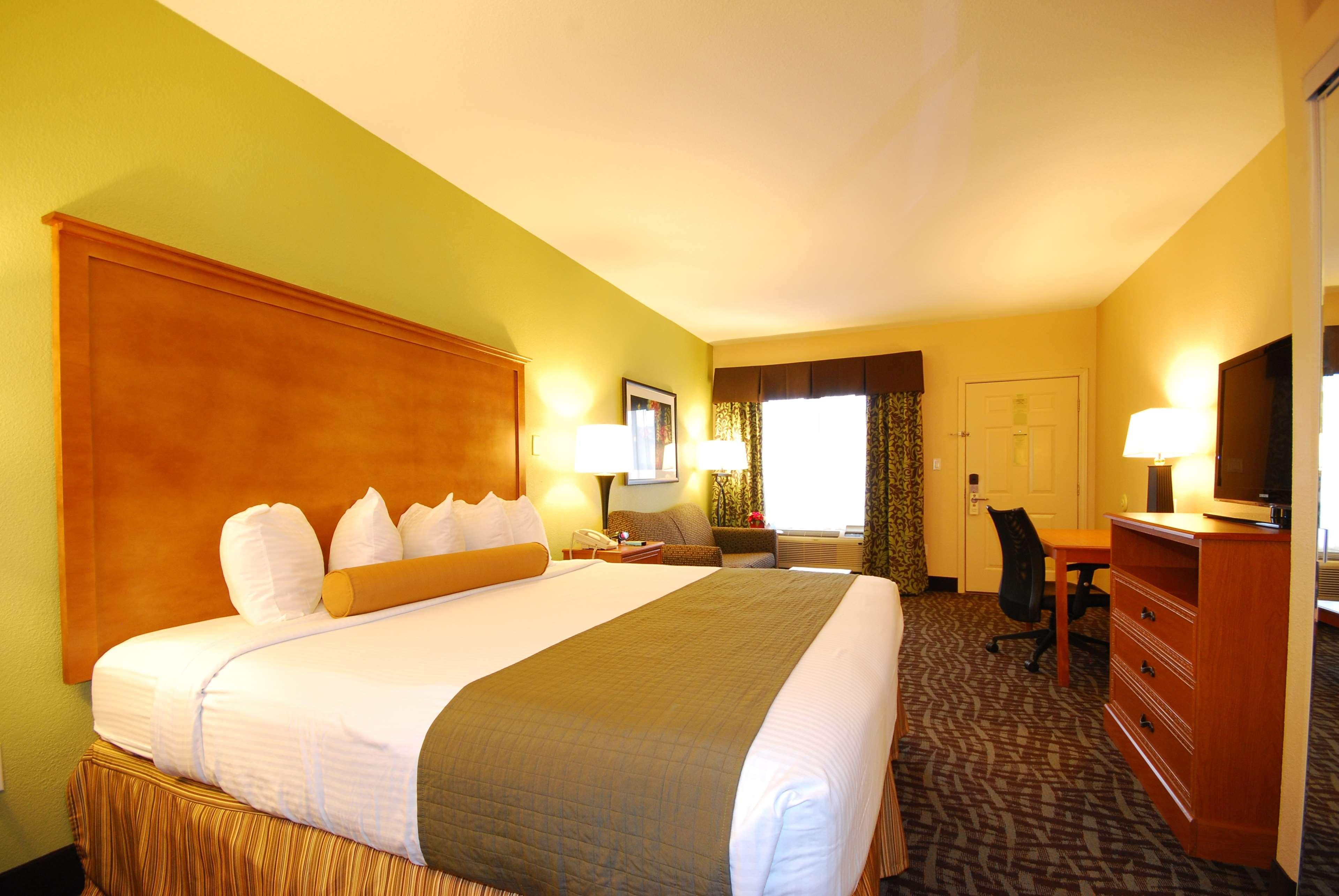 Best Western Plus Emerald Inn & Suites Garden City Zewnętrze zdjęcie