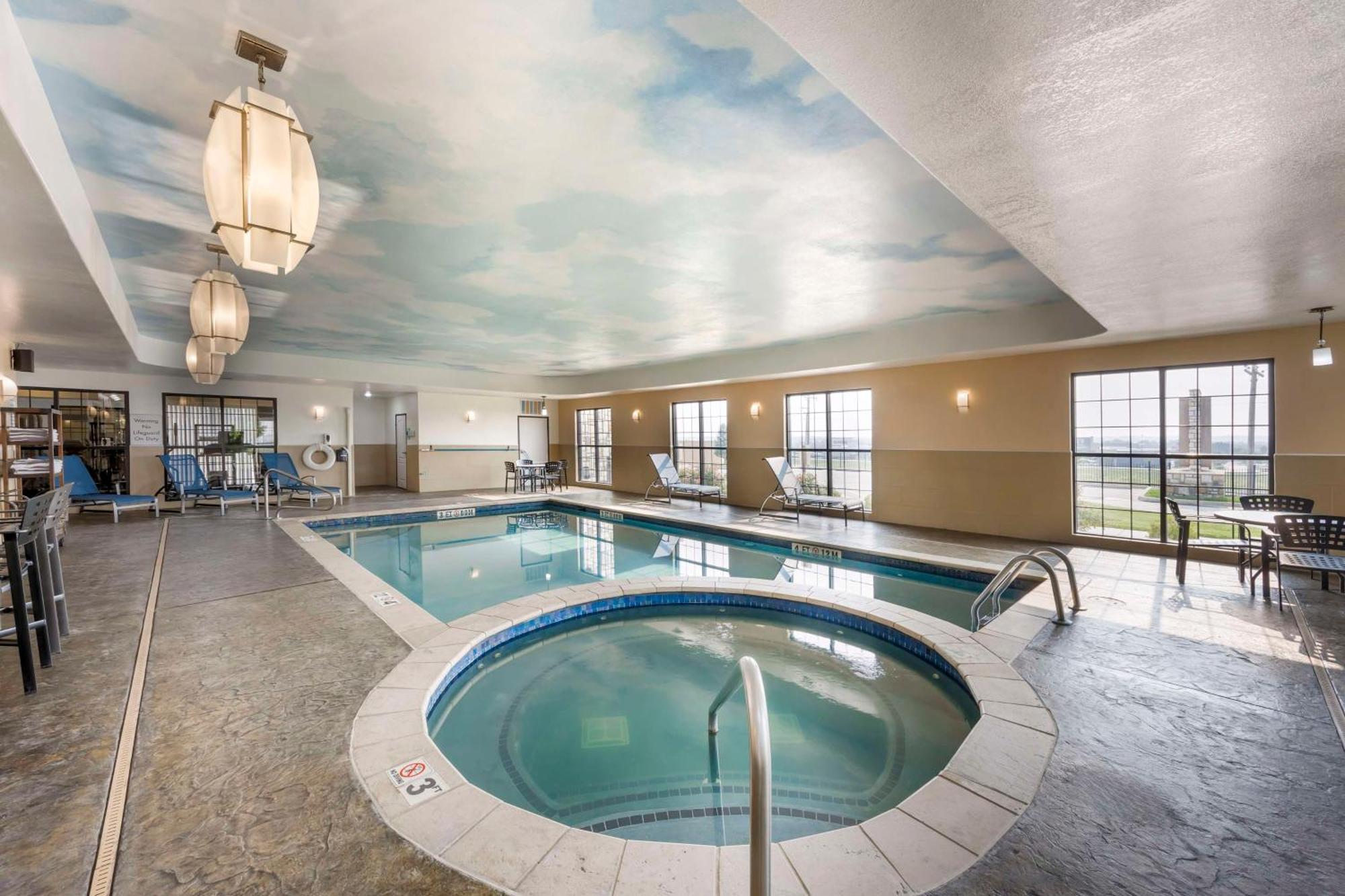 Best Western Plus Emerald Inn & Suites Garden City Zewnętrze zdjęcie