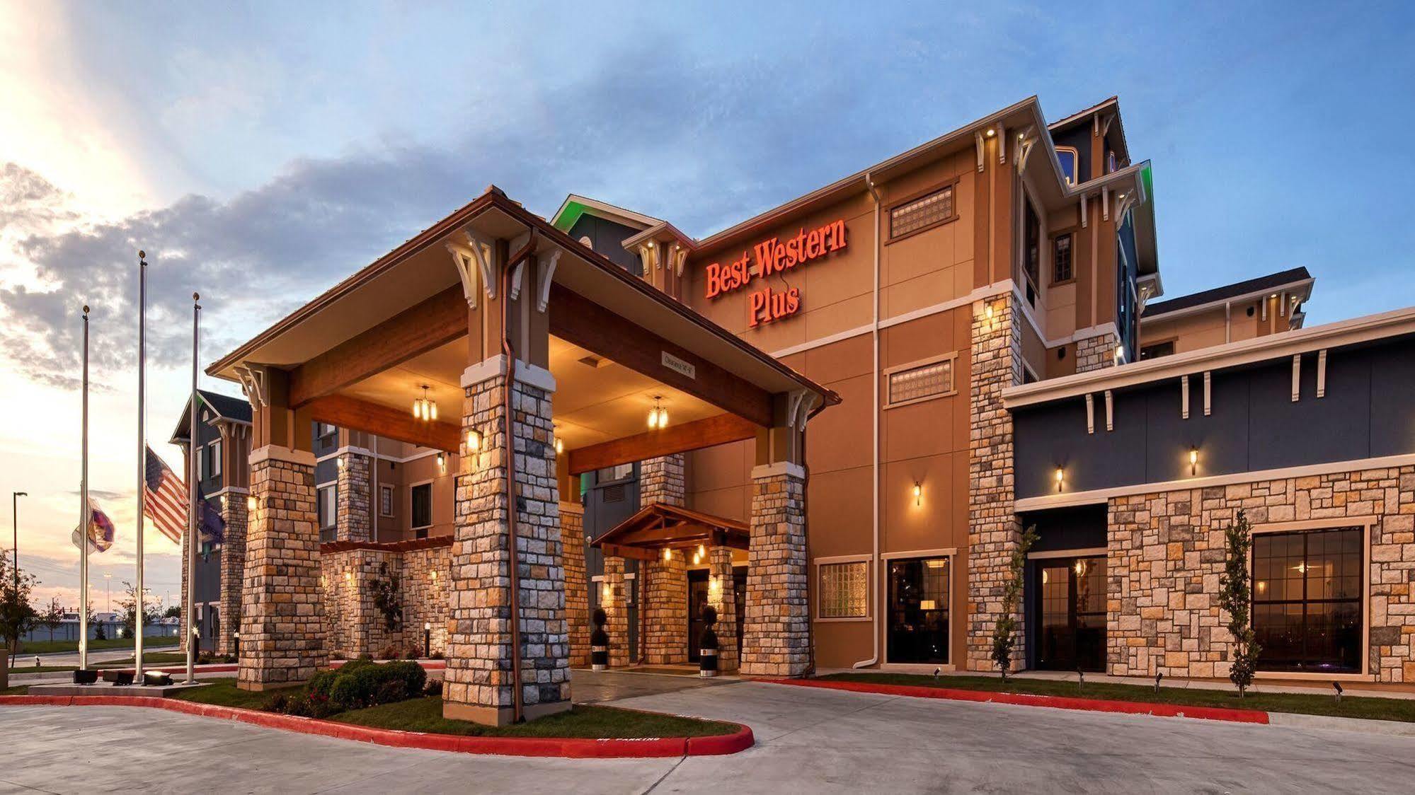 Best Western Plus Emerald Inn & Suites Garden City Zewnętrze zdjęcie